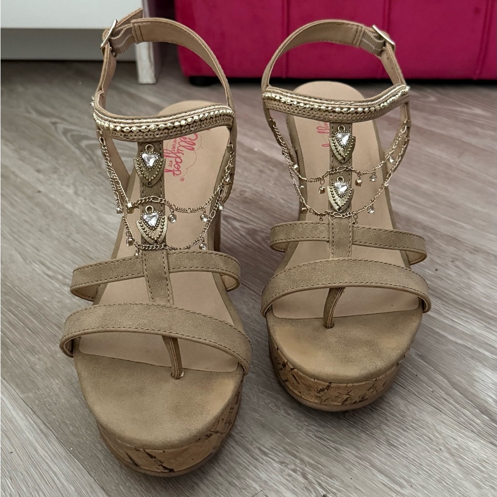 Elegant Tan Wedge Sandals